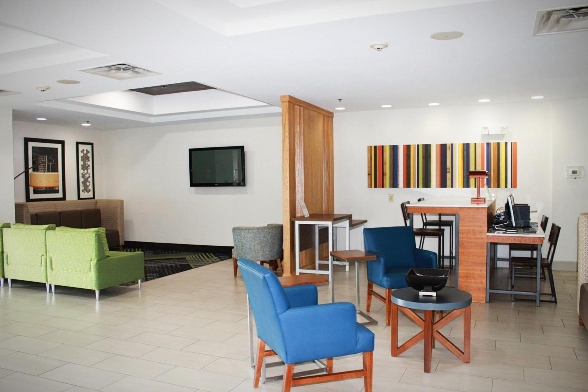Holiday Inn Express Mccomb By Ihg Exterior foto